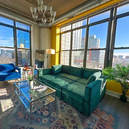 Bright 2Br Luxury Corner Suite With Optional Parking Sleeps 6 Guests Near Mccormick Place And Soldier Field シカゴ エクステリア 写真
