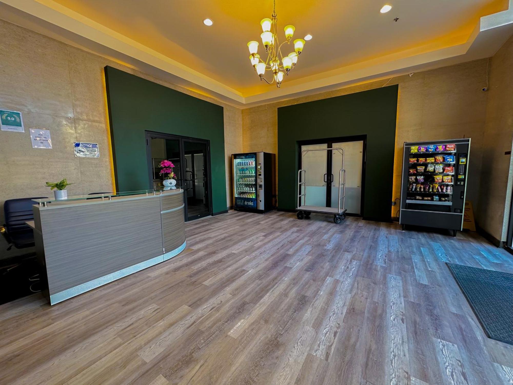 Bright 2Br Luxury Corner Suite With Optional Parking Sleeps 6 Guests Near Mccormick Place And Soldier Field シカゴ エクステリア 写真