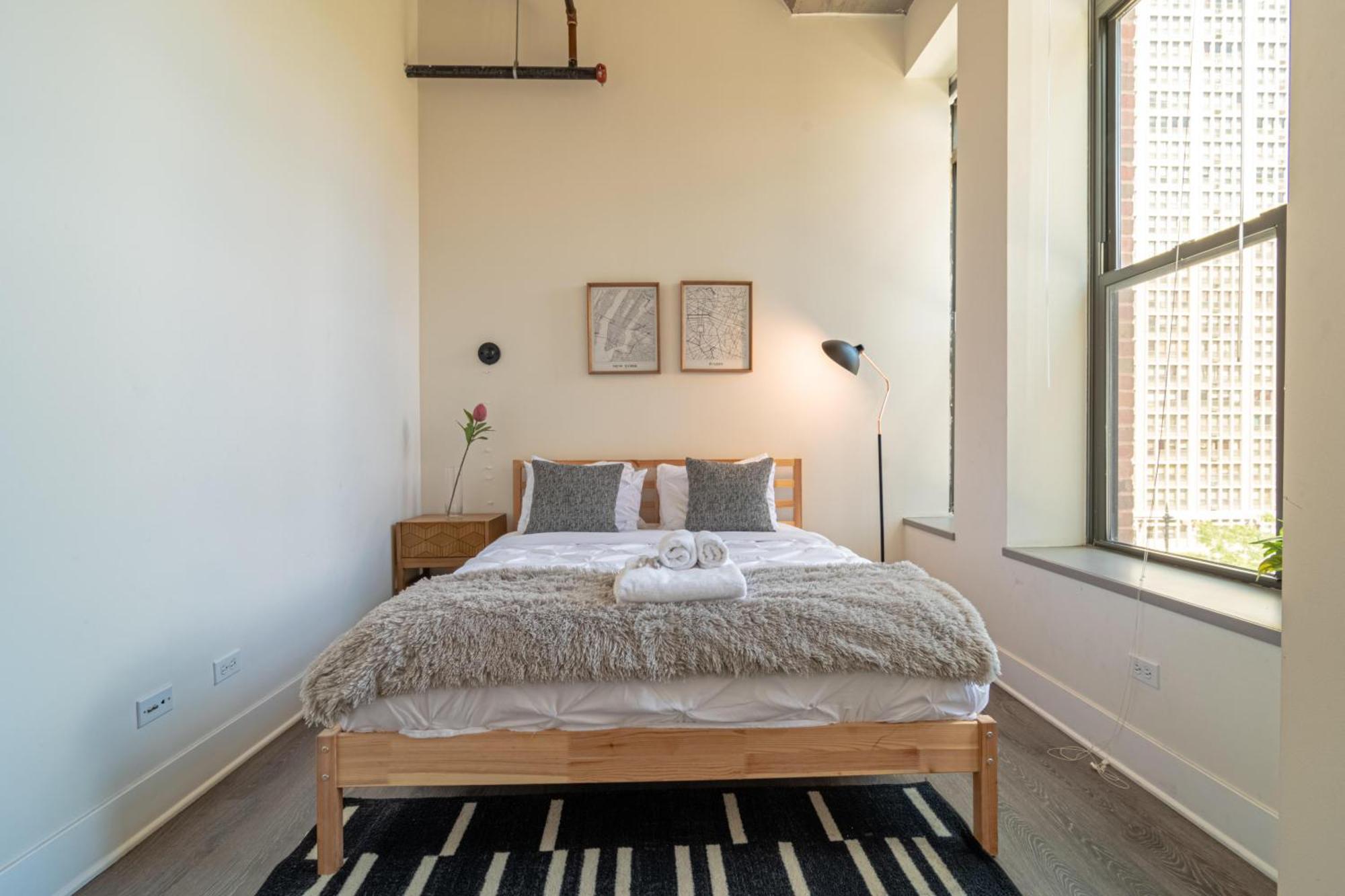 Bright 2Br Luxury Corner Suite With Optional Parking Sleeps 6 Guests Near Mccormick Place And Soldier Field シカゴ エクステリア 写真